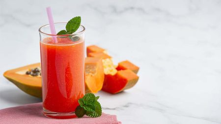 شیک پروتئین طبیعی خانگی